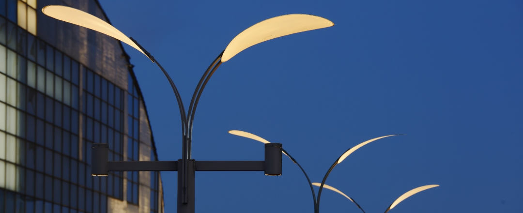 人大代表提议推行智慧灯杆、智慧安防等应用